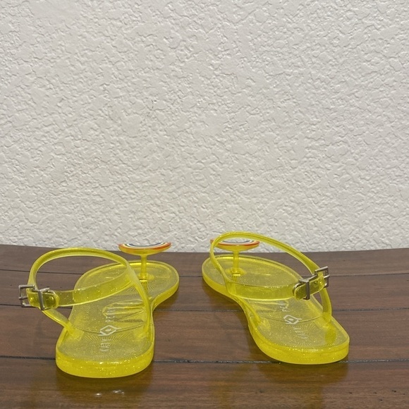 NWOT Katy Perry Rainbow Yellow Jelly Sandals Size 6 - Picture 6 of 9